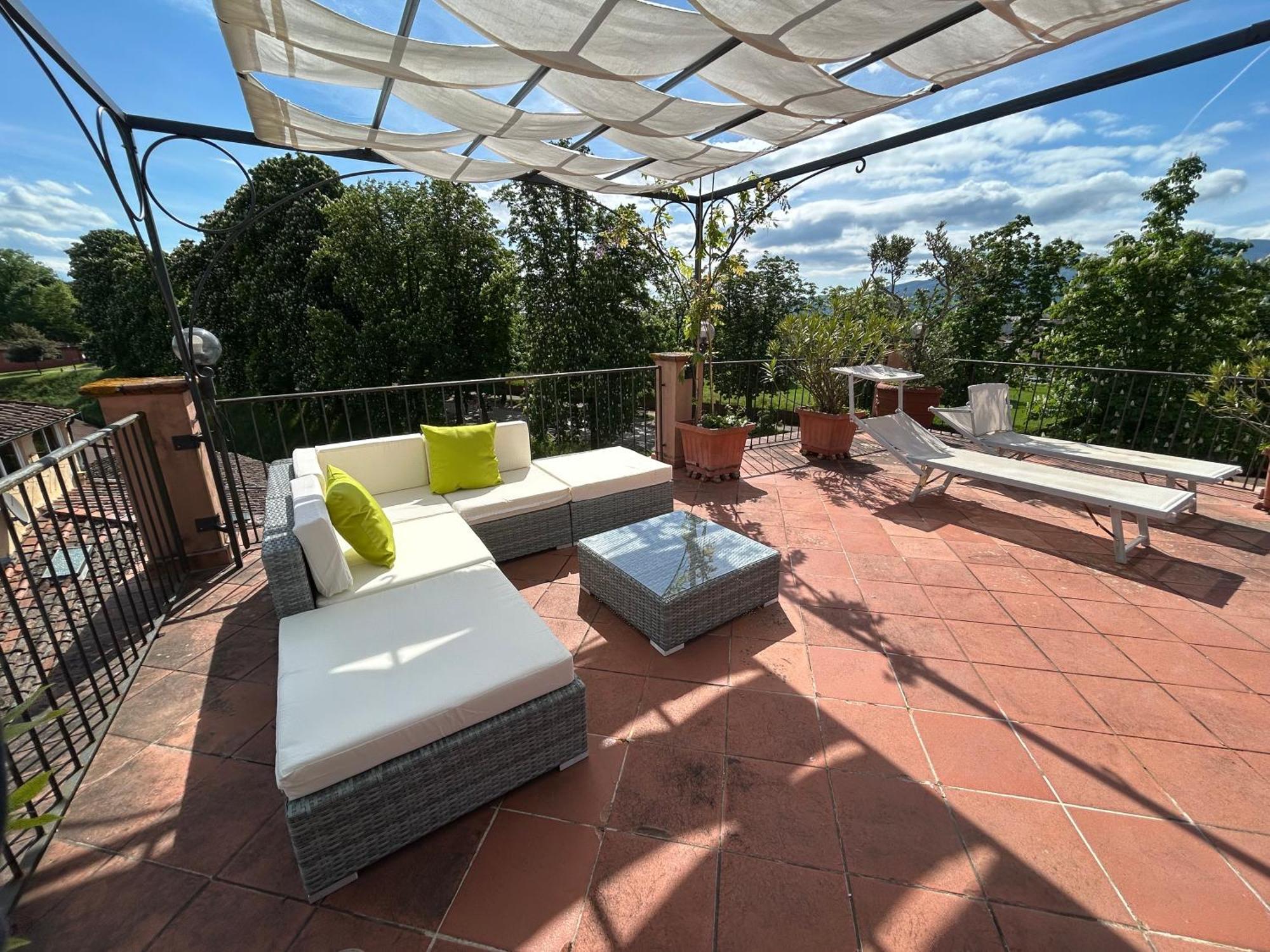 La Terrazza Fra Le Torri Lejlighed Lucca Eksteriør billede