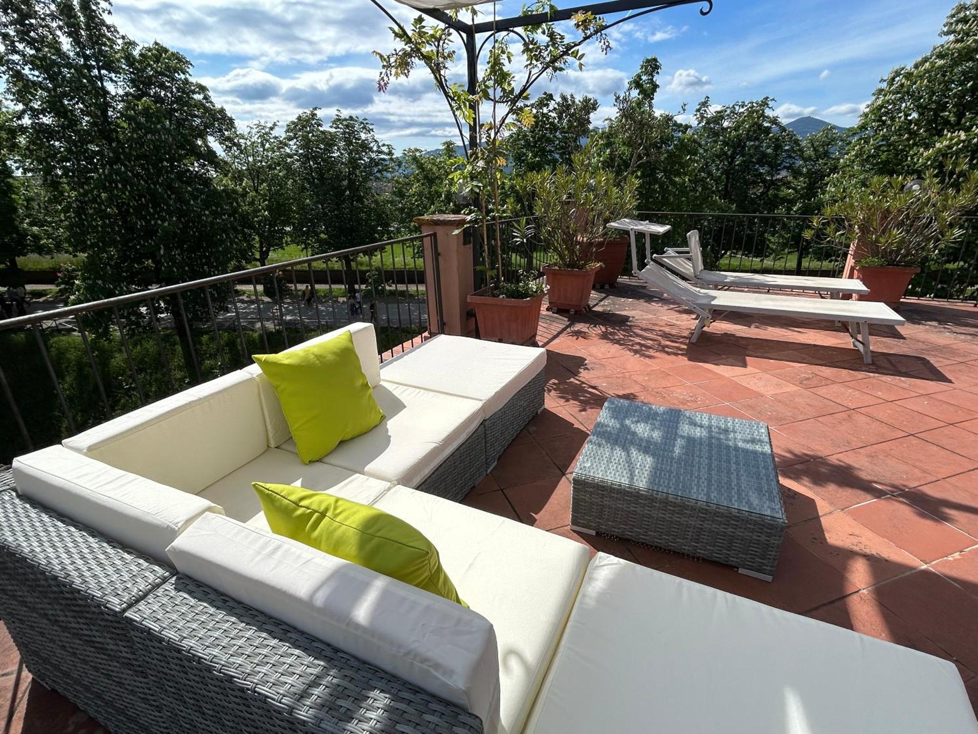 La Terrazza Fra Le Torri Lejlighed Lucca Eksteriør billede