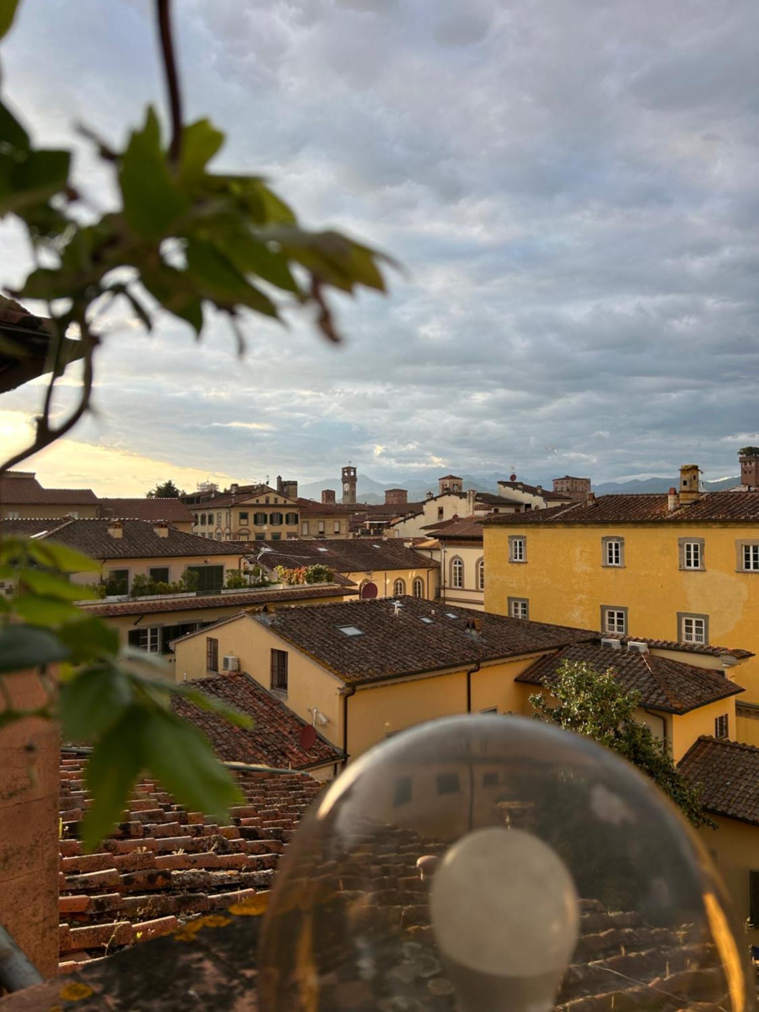 La Terrazza Fra Le Torri Lejlighed Lucca Eksteriør billede